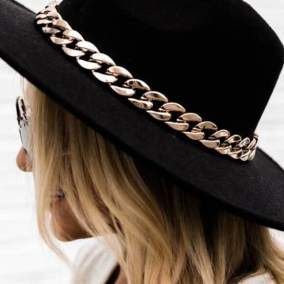 chain detailed Hat with adjustable darwstr main image 5